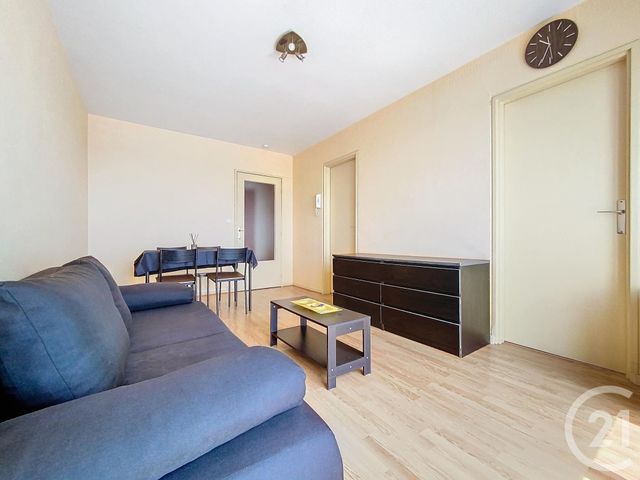 Appartement Studio à louer - 1 pièce - 27.25 m2 - ST MEMMIE - 51 - CHAMPAGNE-ARDENNE - Century 21 Martinot Immobilier